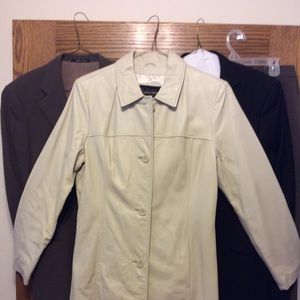 Lady’s leather coat